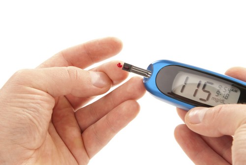 آیا افراد مبتلا به دیابت نباید روزه بگیرند؟