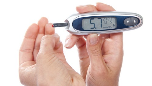 آیا افراد مبتلا به دیابت نباید روزه بگیرند؟