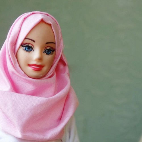 عکس های جنجالی از باربی های محجبه عکس های جنجالی از باربی های محجبه