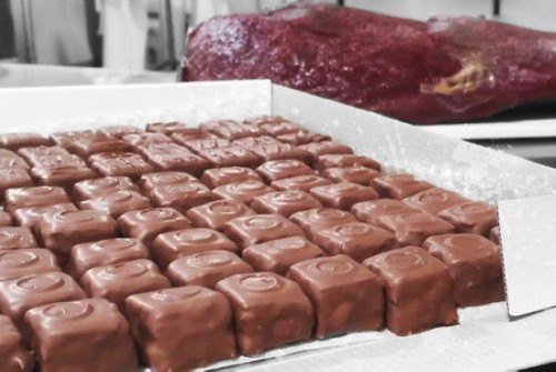 تولید شکلاتی با استفاده از گوشت گاو (عکس)