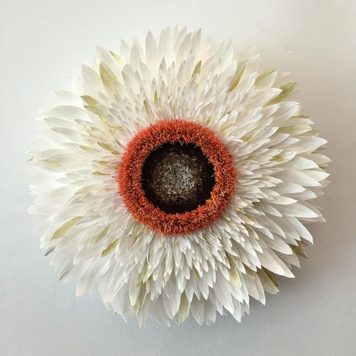 عکس هایی از ساخت گل های باورنکردنی با کاغذ
