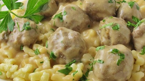 چگونه کوفته سوئدی درست کنیم؟ چگونه کوفته سوئدی درست کنیم؟