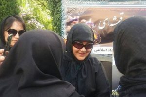 عکس هایی از مراسم تشییع جنازه مهدیه الهی قمشه ای