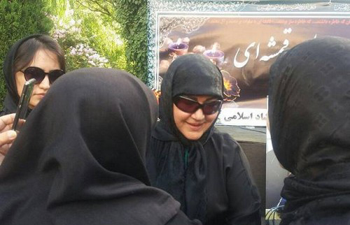 عکس هایی از مراسم تشییع جنازه مهدیه الهی قمشه ای عکس هایی از مراسم تشییع جنازه مهدیه الهی قمشه ای