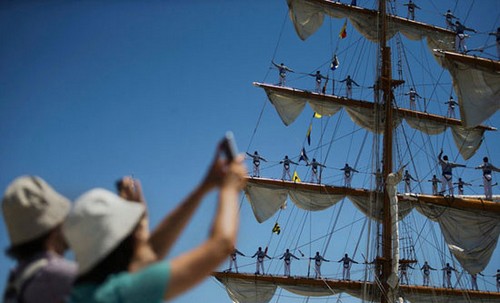 عکس های دیدنی از مسابقه کشتی های بلند بادبانی