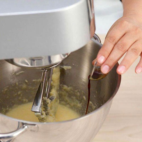 آموزش مرحله به مرحله کیک آجیلی مغزدار آموزش مرحله به مرحله کیک آجیلی مغزدار