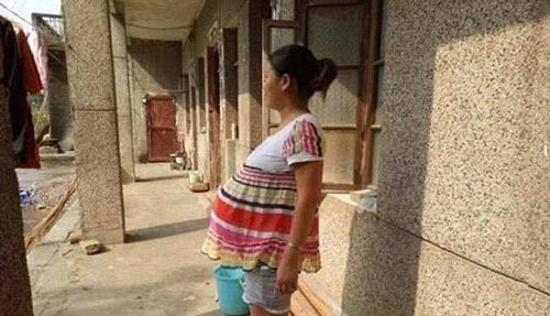 دوران بارداری این زن 17 ماه طول کشید (عکس)
