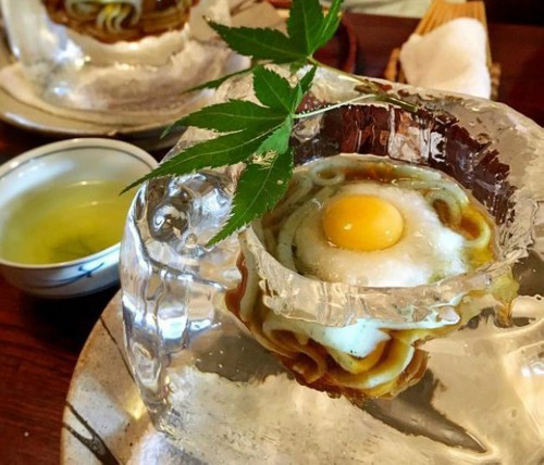 عکس هایی از زیباترین ظرف های غذا رستوران در ژاپن عکس هایی از زیباترین ظرف های غذا رستوران در ژاپن