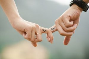 شعر زیبای آمد بهار و فصل گل افشانی