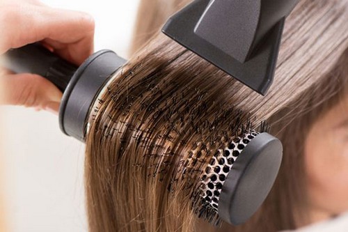 چگونه موهای خود را خشک کنیم؟ چگونه موهای خود را خشک کنیم؟