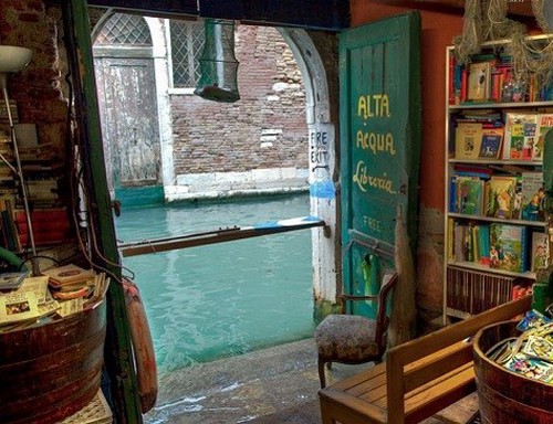 عکس های دیدنی از کتابخانه ی جالب در ونیز
