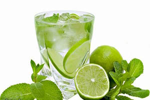روش تهیه نوشیدنی خوشمزه موهیتو مکزیکی