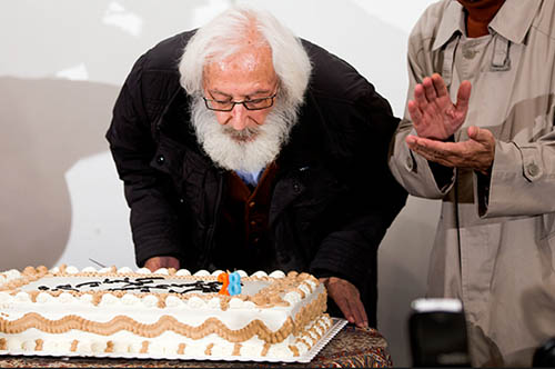تصاویر جشن تولد بازیگر 82 ساله ایرانی