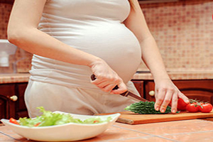 اثرات جالب خوردن خیار در زنان باردار