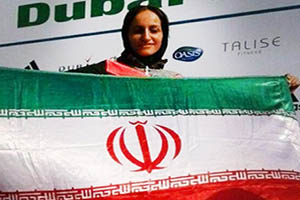 دختری که بدون مربی قهرمان دوی ماراتن تهران شد (تصاویر)
