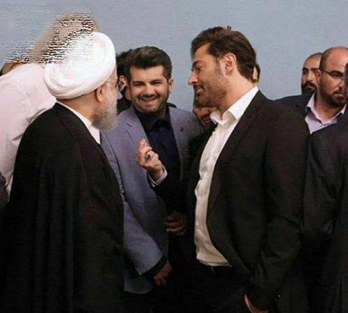 ژست و رفتار محمدرضا گلزار در مقابل روحانی (عکس)