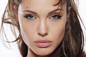 انجلینا جولی و رازهای مهم زندگیش (عکس)
