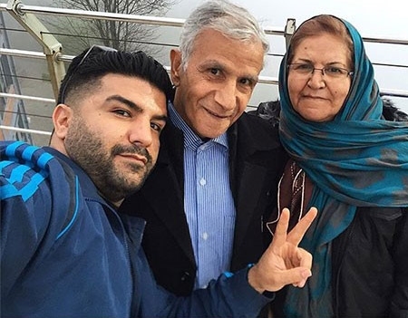 تصاویر بازیگران و چهره ها با پدر و مادرشان تصاویر بازیگران و چهره ها با پدر و مادرشان