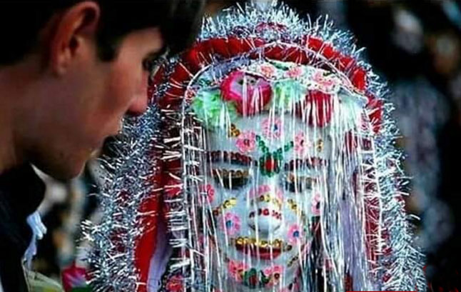 ترسناک ترین نوع گریم عروس در این کشور (عکس) ترسناک ترین نوع گریم عروس در این کشور (عکس)