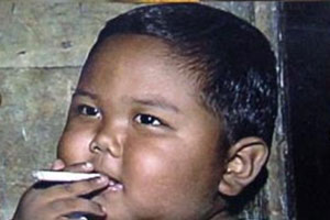 کم سن ترین سیگاری جهان