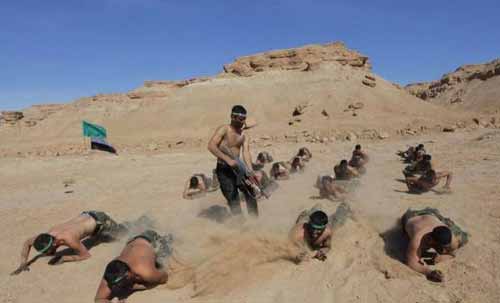 ترسناک ترین و بدترین نوع آموزشهای نظامی (عکس) ترسناک ترین و بدترین نوع آموزشهای نظامی (عکس)