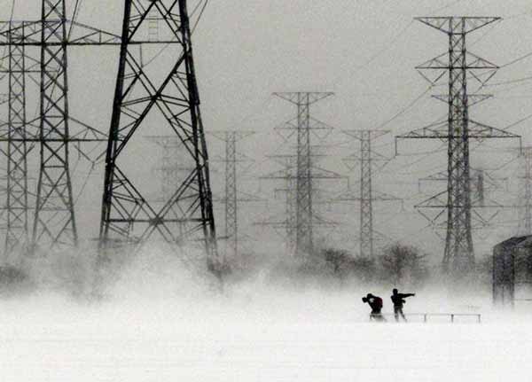 خطرناکترین مسیر های رفت و آمد برای این بچه ها (عکس)