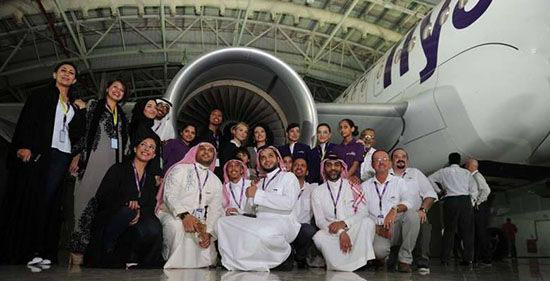 تیپ و استایل جدید زنان مهماندار در عربستان (عکس)