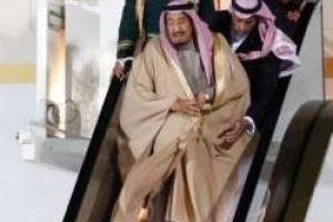 راه پله طلایی و لوکس پادشاه عربستان (عکس)