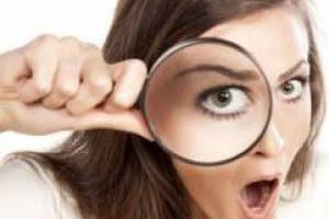مژه های چندش آور این خانم سوژه شد (عکس)