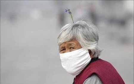 کار عجیب مردم پکن، کاشت گیاه روی سرشان (عکس)