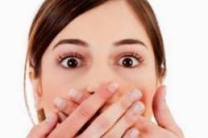 گاز روده یک مسافر باعث فرود اضطراری هواپیما شد (عکس)