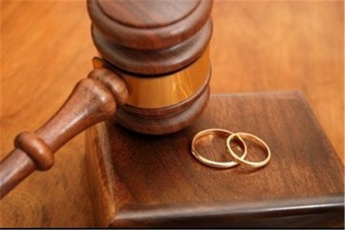 حذف طلاق و اسم همسر سابق از شناسنامه زنان مطلقه حذف طلاق و اسم همسر سابق از شناسنامه زنان مطلقه