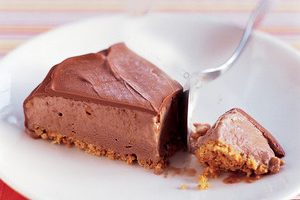 طرز تهیه پای بستنی شکلاتی بسیار خوشمزه