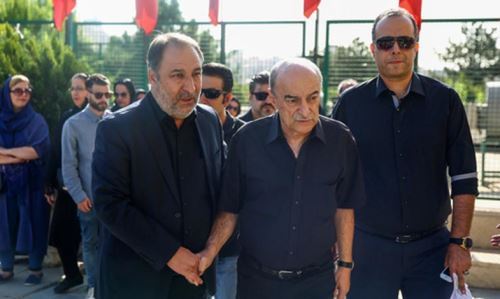 چهره های معروف در مراسم خاکسپاری حسین عرفانی چهره های معروف در مراسم خاکسپاری حسین عرفانی