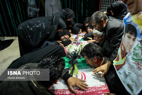 تصاویر وداع با شهدای آتش نشان در معراج شهدا تصاویر وداع با شهدای آتش نشان در معراج شهدا