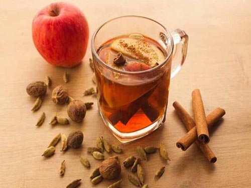 دمنوش سیب و دارچین مفیدترین نوشیدنی پاییزی دمنوش سیب و دارچین مفیدترین نوشیدنی پاییزی