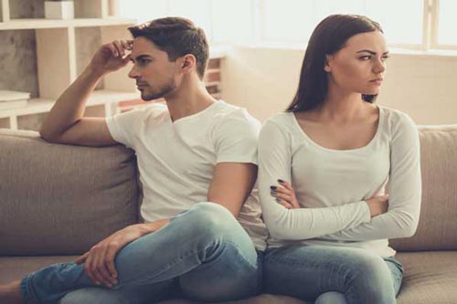 نشانه های عدم علاقه یک زن به شوهرش