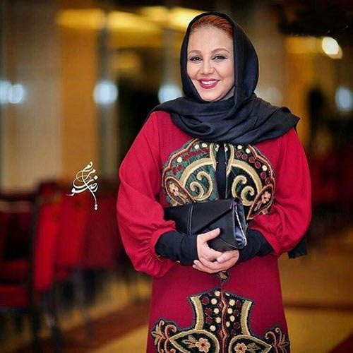 عکس هایی از مدل مانتو و استایل جنجالی بهنوش بختیاری عکس هایی از مدل مانتو و استایل جنجالی بهنوش بختیاری