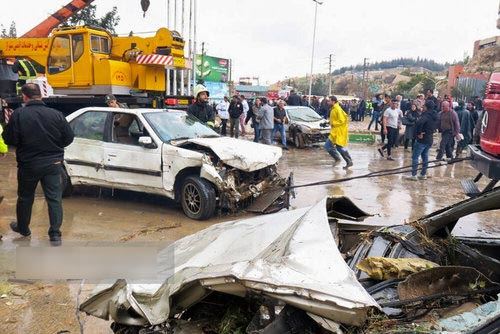 تصاویر دلخراش سیل ناگهانی شیراز در 5 فروردین تصاویر دلخراش سیل ناگهانی شیراز در 5 فروردین