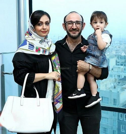 جدیدترین عکس های بازیگران و چهره ها در کنار خانواده جدیدترین عکس های بازیگران و چهره ها در کنار خانواده
