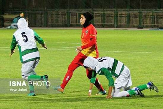 عکس های جنجالی از زد و خورد فوتبال دختران ایرانی