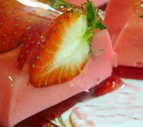 روش تهیه ژله بستنی مجلسی شیشه ای روش تهیه ژله بستنی مجلسی شیشه ای