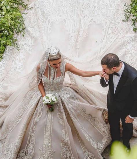 گرانترین لباس عروس که دوختنش 700 ساعت طول کشید (عکس)