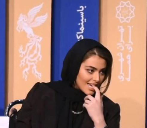 جنجال عشوه و چشمک ریحانه پارسا در جشنواره فیلم فجر (عکس9