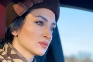 کشف حجاب روناک یونسی بازیگر زن ایرانی