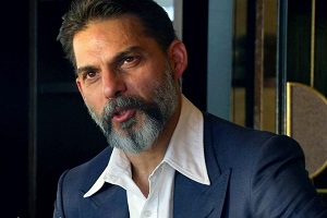 بازیگری پیمان معادی در سریال وست ورلد هالیوودی (عکس)