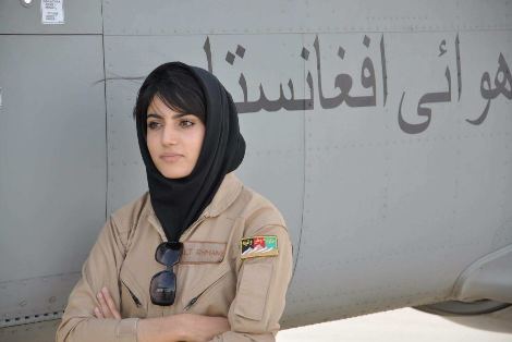 نیلوفر رحمانی زیباترین خلبان زن جهان شد نیلوفر رحمانی زیباترین خلبان زن جهان شد