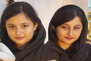 ماجرای عکسهای منشوری سارا و نیکا در استخر مختلط (عکس)