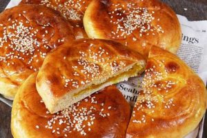 روش تهیه نان محلی ترکی ایشلی کوکه مغزدار