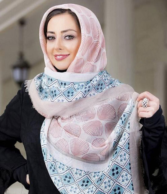 25 مدل از شیک ترین و جذاب ترین مدل های شال و روسری ترند 1400 25 مدل از شیک ترین و جذاب ترین مدل های شال و روسری ترند 1400
